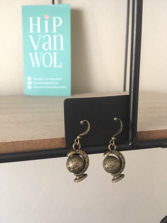 Globus-Ohrringe von HipvanWol