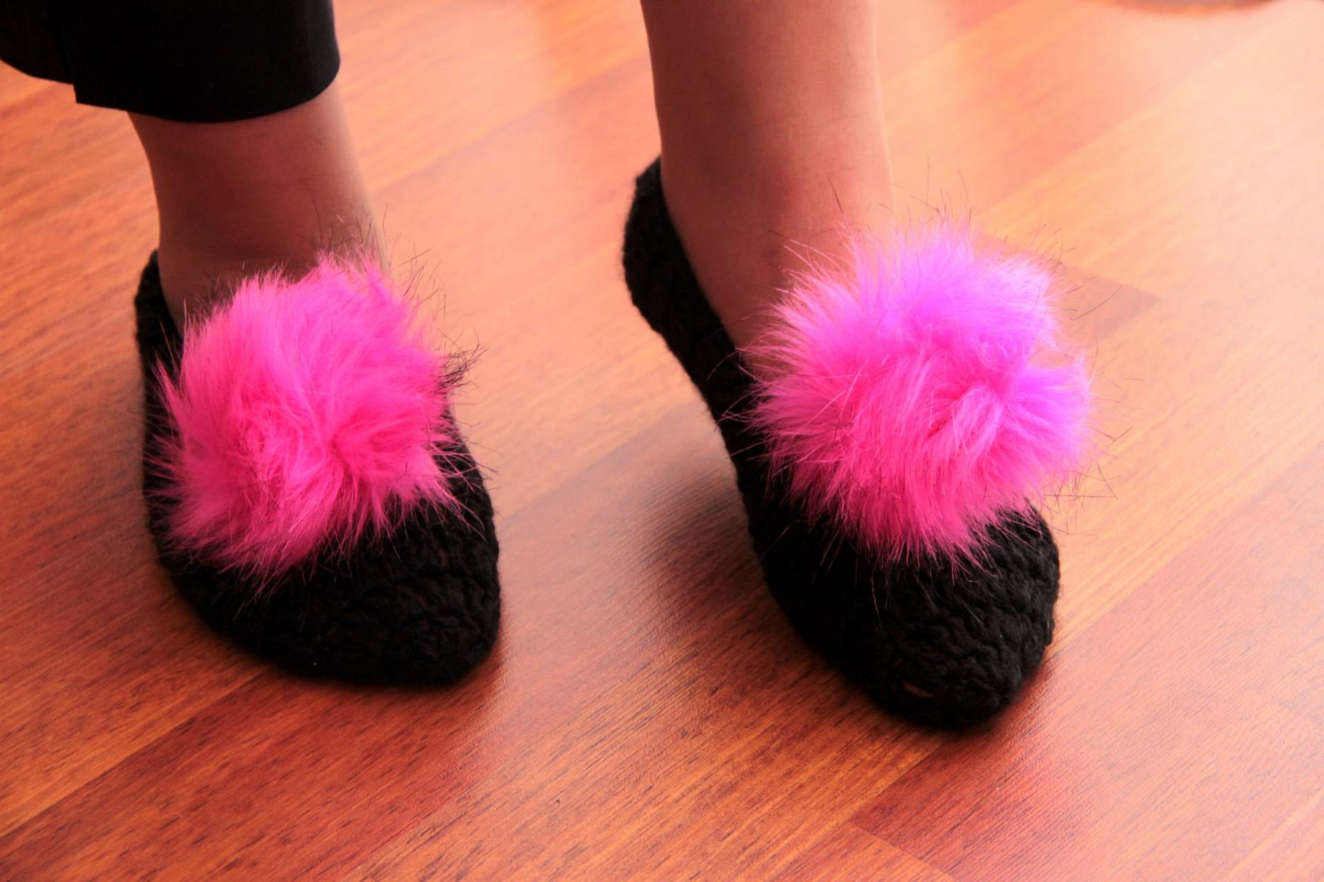Gehäkelte Hausschuhe, Hauspantoffel, Füße Warm, Pompom Slipper, Häkelschuhe, Hauspantoffeln, Geschenk Für Sie, Frauengeschenk, İdeas von HirasuAccessories
