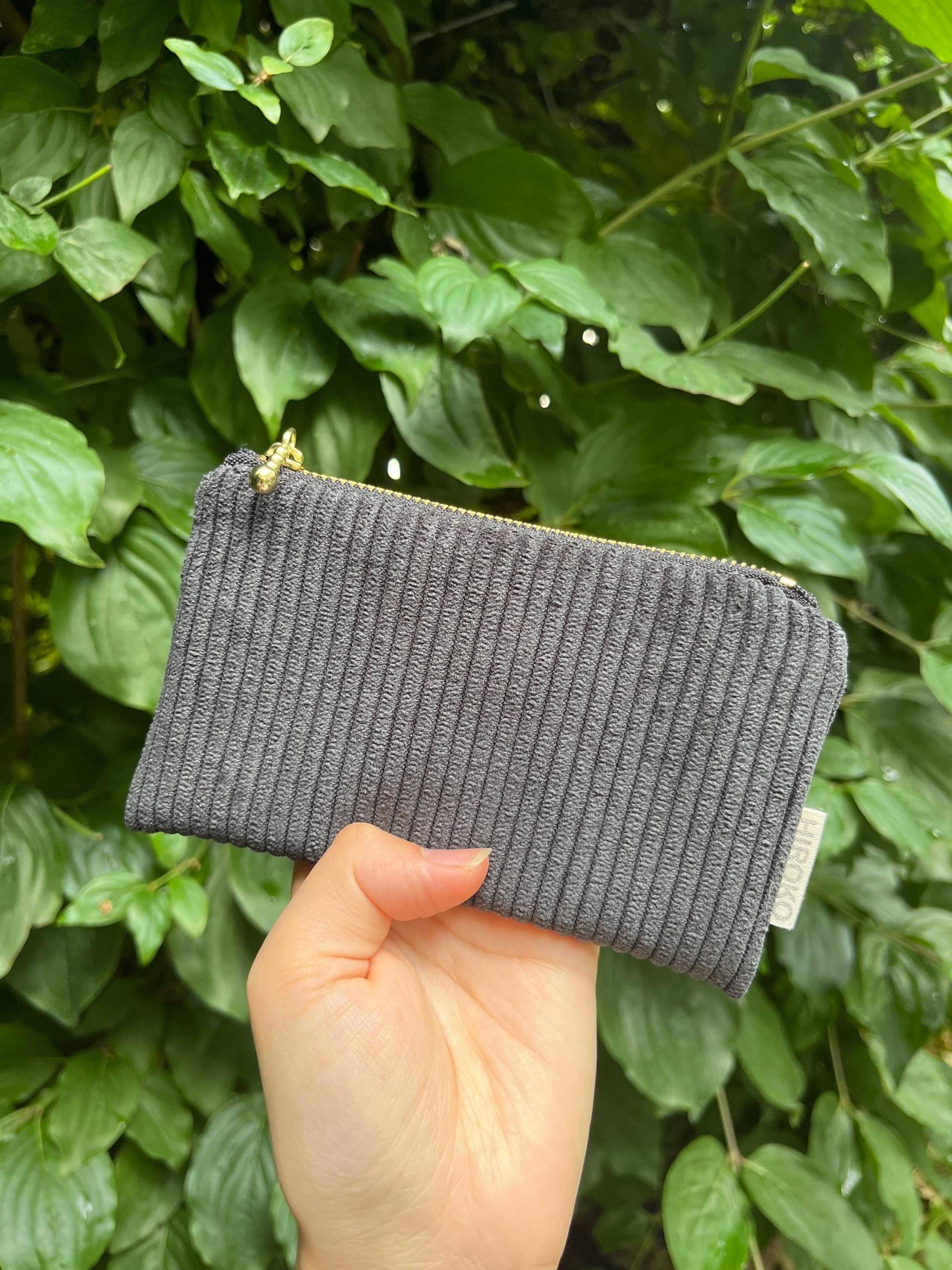 Cord Tasche Reißverschlusstasche Schwarz, Geschenk von HirokoSchuppHandmade