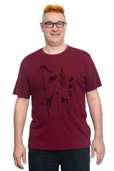 Hirschkind Bio- & Fair-Trade-Männershirt "Schmetterlingswiese" weinrot von Hirschkind