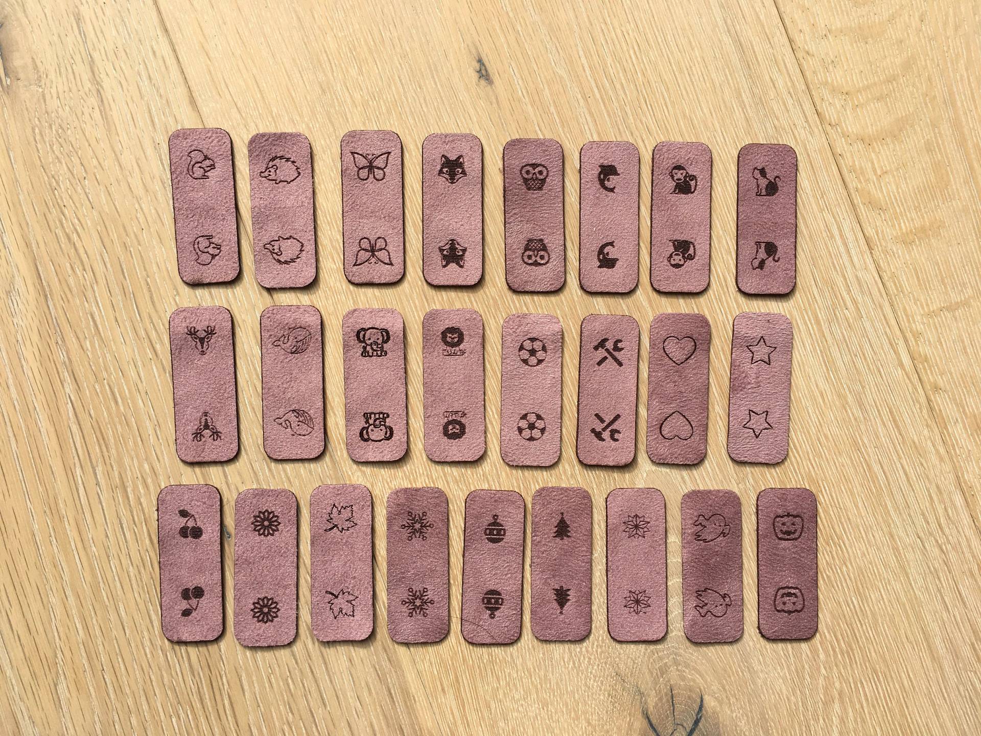 5 Weiche Kunstleder Label Aufnäher Motiv 5 Weiche Kunstleder Label Aufnäher Motiv von HirschwaldWerkstatt