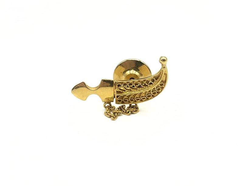Saudi-Arabien-Brosche Aus Massivem Gold Saudi-Arabien-Brosche Aus Massivem Gold von HistorianLugano