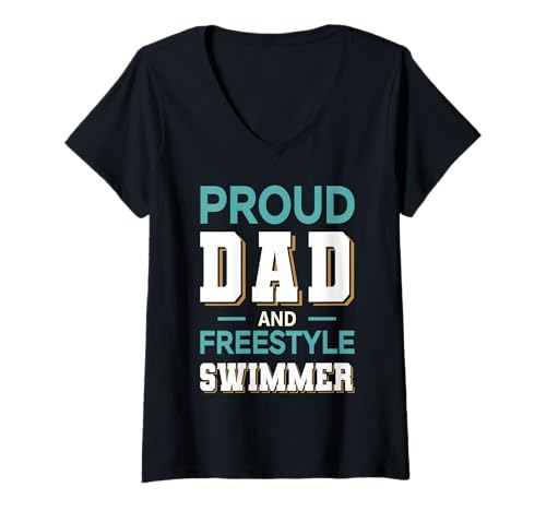 Damen Proud Dad Freestyle Swimmer Design dunkelgrün weiß T-Shirt mit V-Ausschnitt Damen Proud Dad Freestyle Swimmer Design dunkelgrün weiß T-Shirt mit V-Ausschnitt von Hito & Ece Family Love