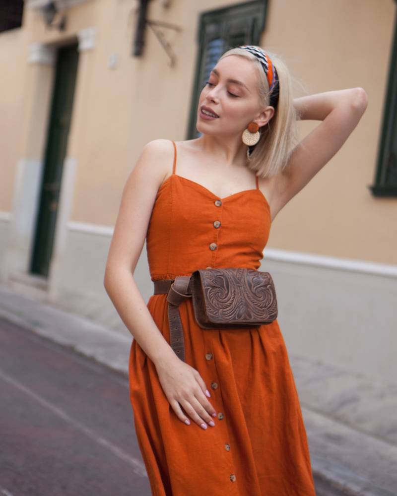 Bauchtasche Aus Leder Mit Punzierung Vintage Braune Gürteltasche, Handgemacht Auf Crete von HitonasCOM