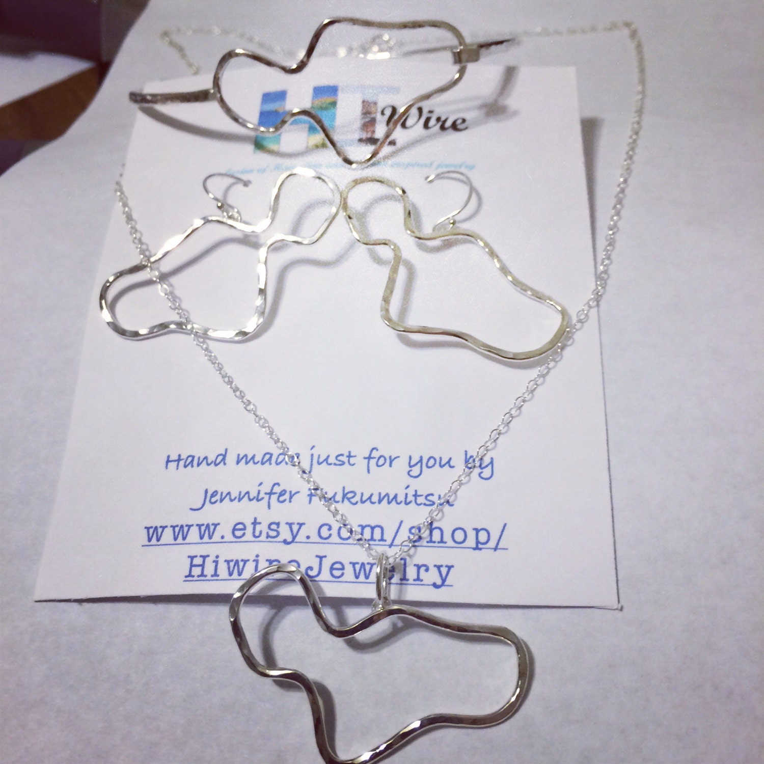 Maui Strong Set Nach Maß Nur Für Sie in Hawaii - Schmuck Lahaina Silber Dangle Gold Geschenkset von HiwireJewelry