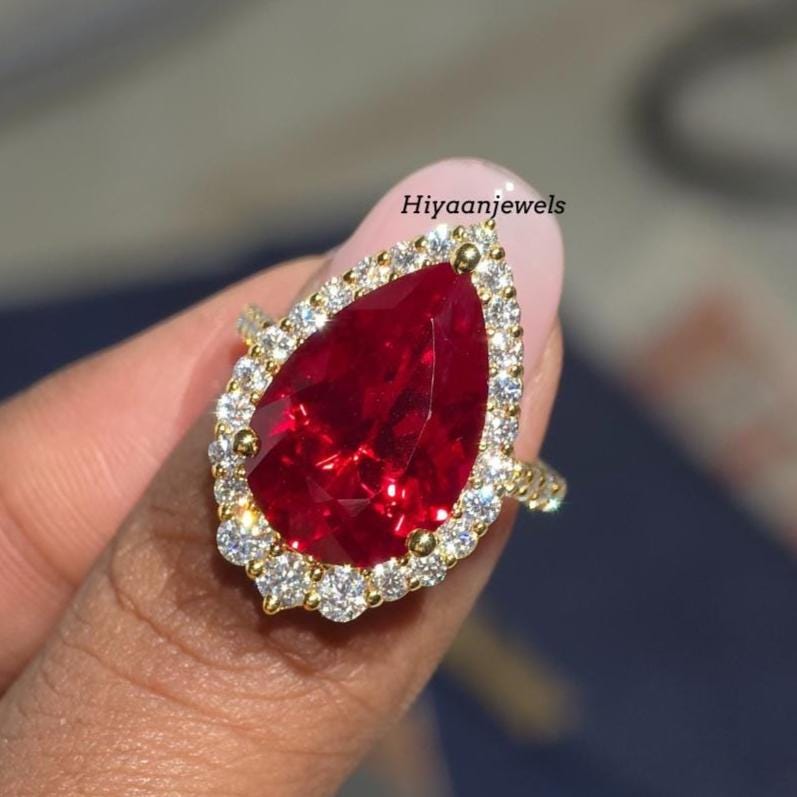 Lab Created Pear Cut 12.70Ct Red Ruby Ring, Designer Round Graduating Halo Half Eternity Pave Yellow Gold Engagement Gift Jewelry Lab Created Pear Cut 12.70Ct Red Ruby Ring, Designer Round Graduating Halo Half Eternity Pave Yellow Gold Engagement Gift Jewelry von Hiyaanjewels