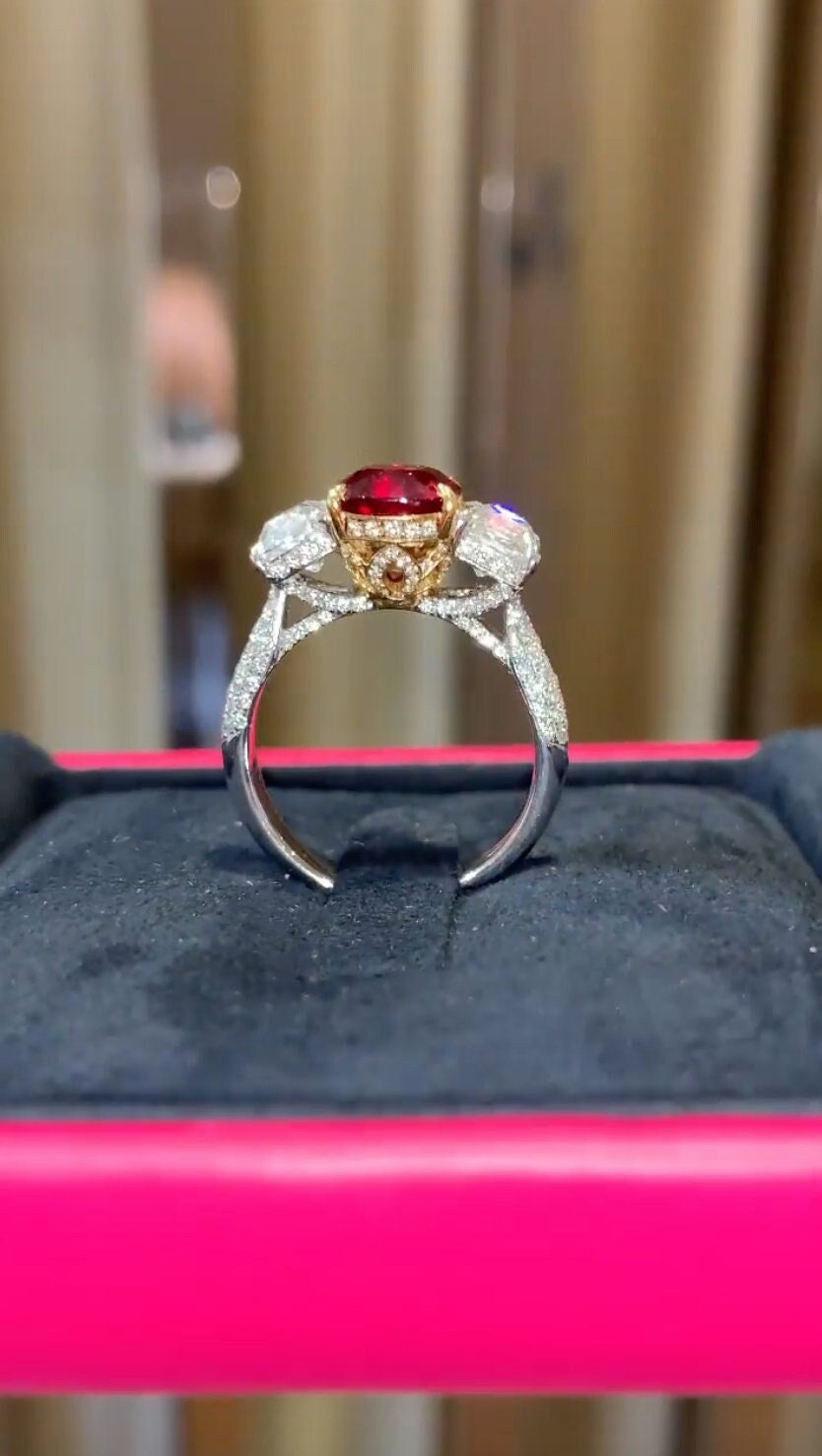Lab Grown Red Ruby Engagement Ring 3Ct Cushion Cut Vintage Gold Cluster Moissanite Bridal Rings Promise Anniversary Lab Grown Red Ruby Engagement Ring 3Ct Cushion Cut Vintage Gold Cluster Moissanite Bridal Rings Promise Anniversary von Hiyaanjewels