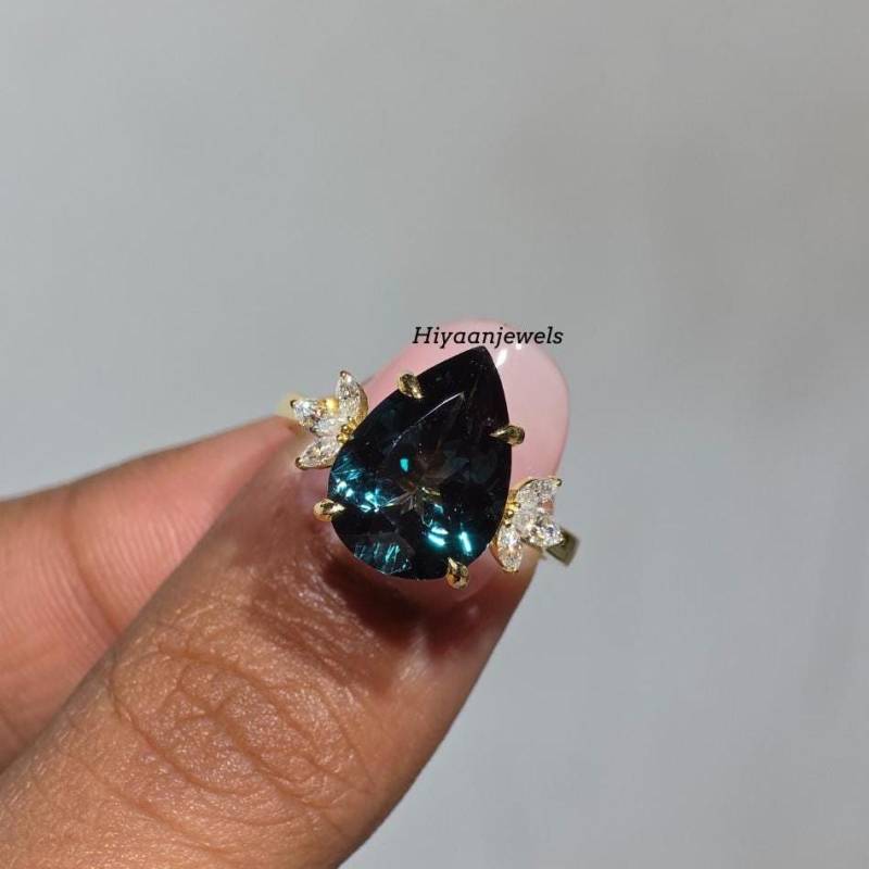 stunning 5.5Ct Teardrop Shape Indicolite Tourmaline Anniversary Ring, Marquise Cluster Setting, 14K Solid Gold Plated Band Ring For Mother von Hiyaanjewels