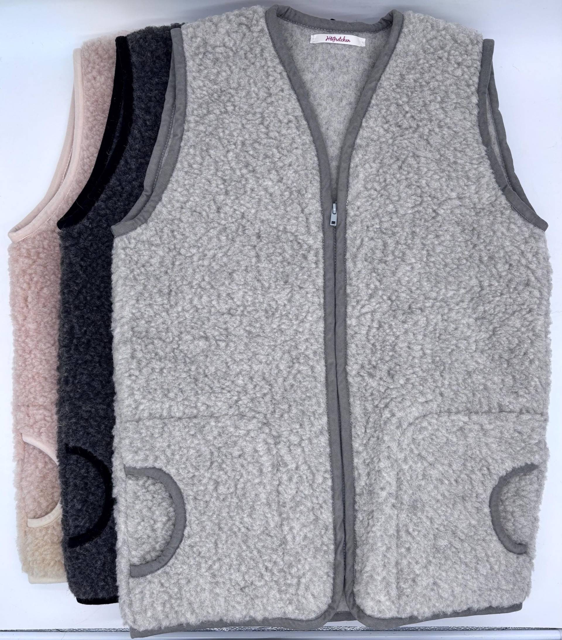 Lange Wollweste Für Erwachsene 100% Merinowolle Aus Europa. Lammflor Im Teddy-Look Lange Wollweste Für Erwachsene 100% Merinowolle Aus Europa. Lammflor Im Teddy-Look von HnGretchen