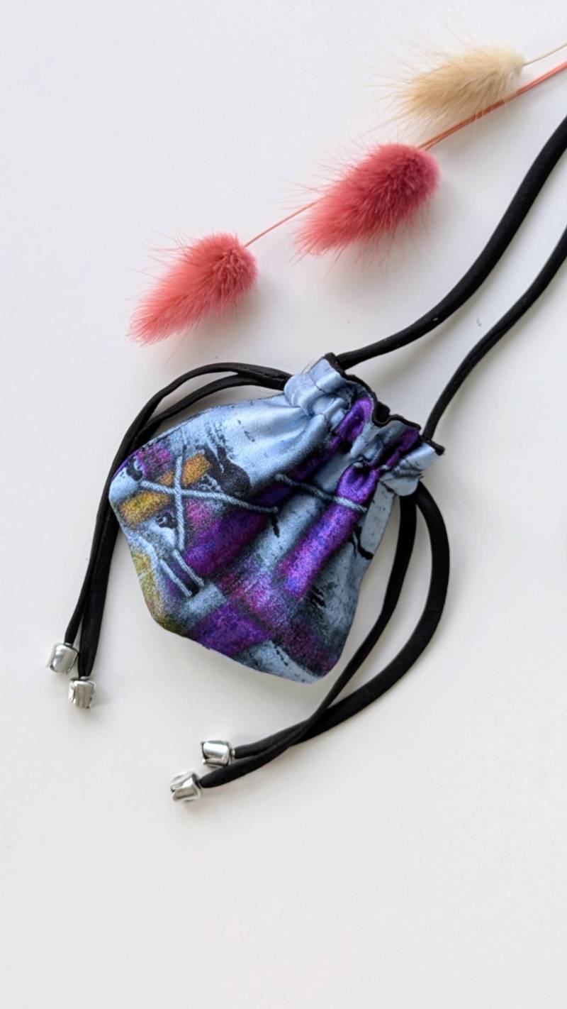 Handgemachte Lila Seide Amulett Tasche Halskette - Kristall Träger Und Andere Kleine Schätze von HobaStyleUA