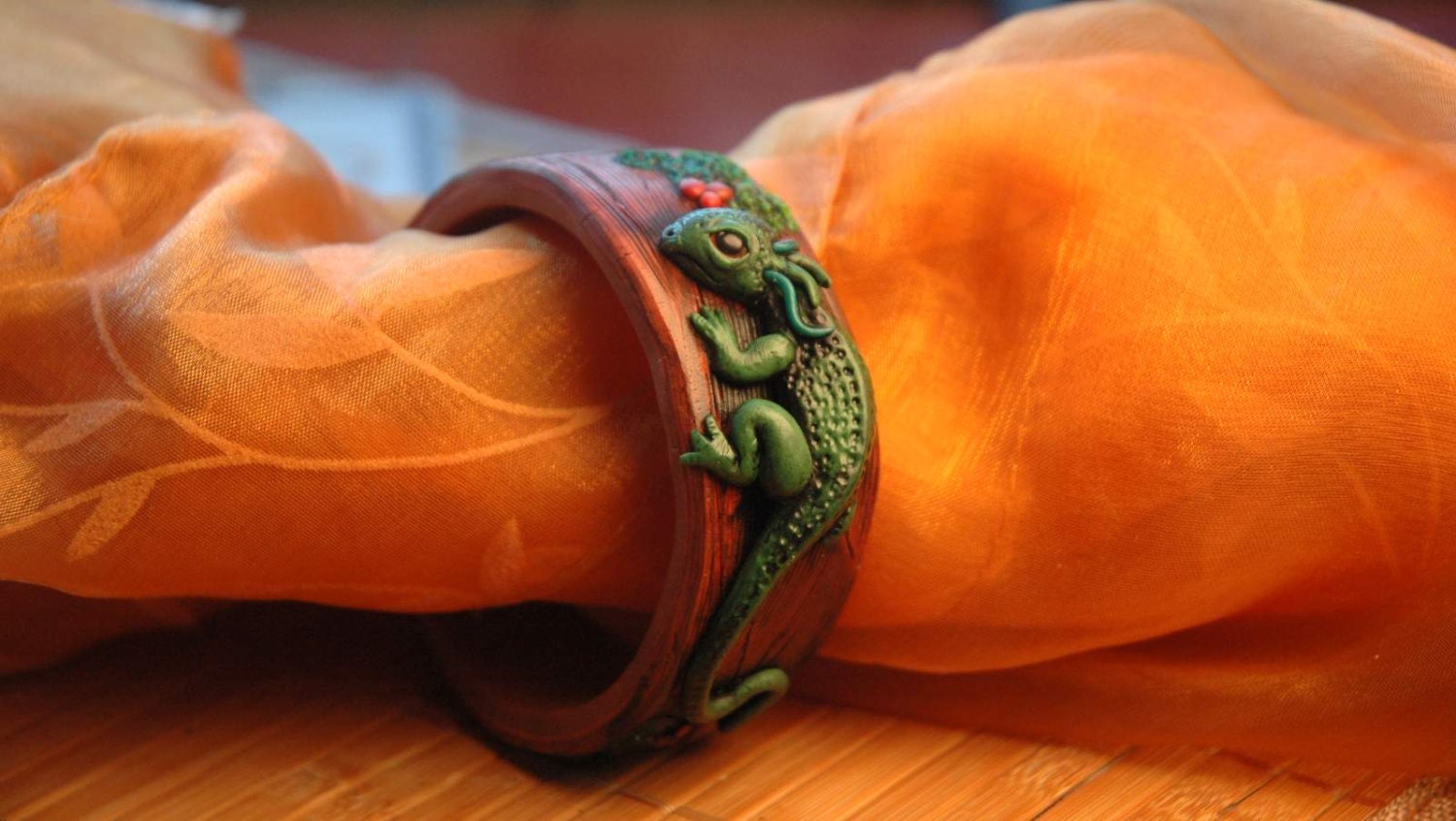 Green Lizard, Dragon, Bracelet, Fantasy, Collector Green Lizard, Dragon, Bracelet, Fantasy, Collector von HoboldsGrotte