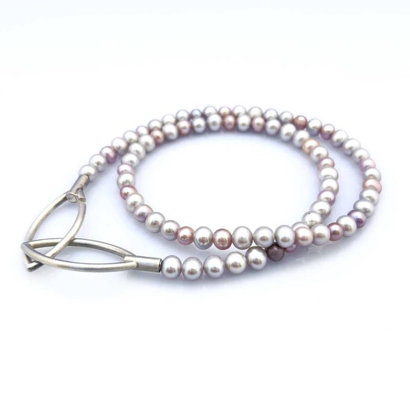 Halskette Aus Grauen Süßwasserperlen 925Er-Silber von HochglanzundMatt