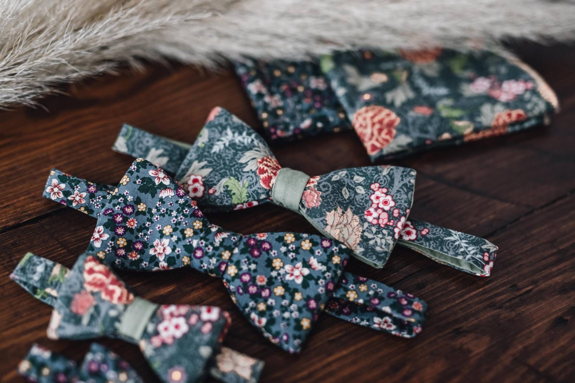 Handgefertigte Fliege, Selbstbinder, Hochzeit, Bräutigam, Hochzeitsgast, Vater & Sohn, Kinderfliege, Einstecktuch Handgefertigte Fliege, Selbstbinder, Hochzeit, Bräutigam, Hochzeitsgast, Vater & Sohn, Kinderfliege, Einstecktuch von Hochzeitsklimbim