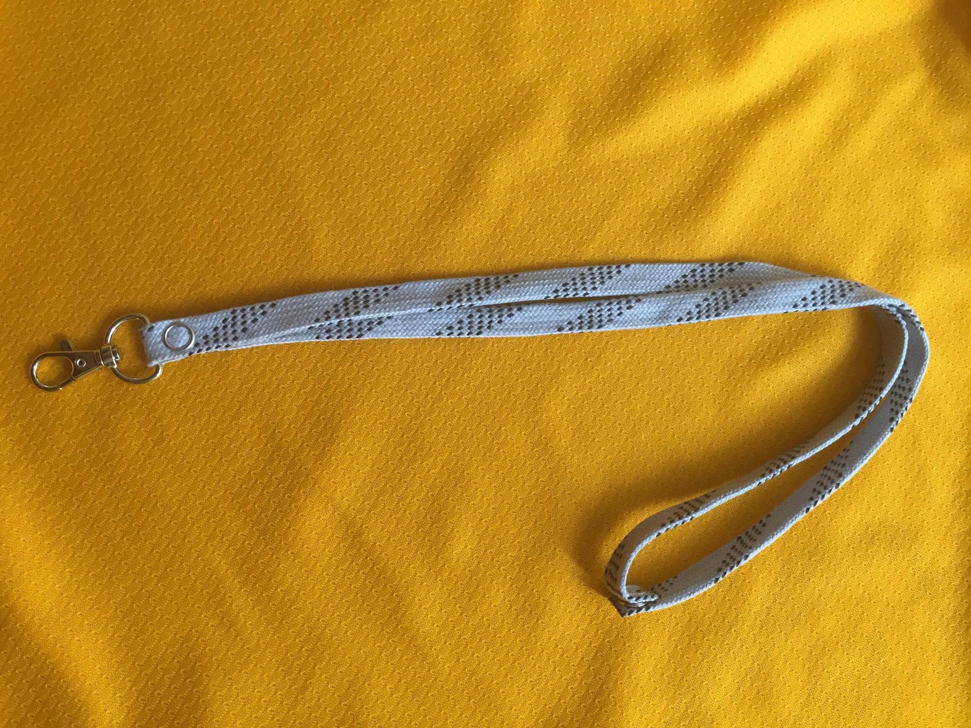 Hockey Lace Lanyard von HockeyMommaCreations