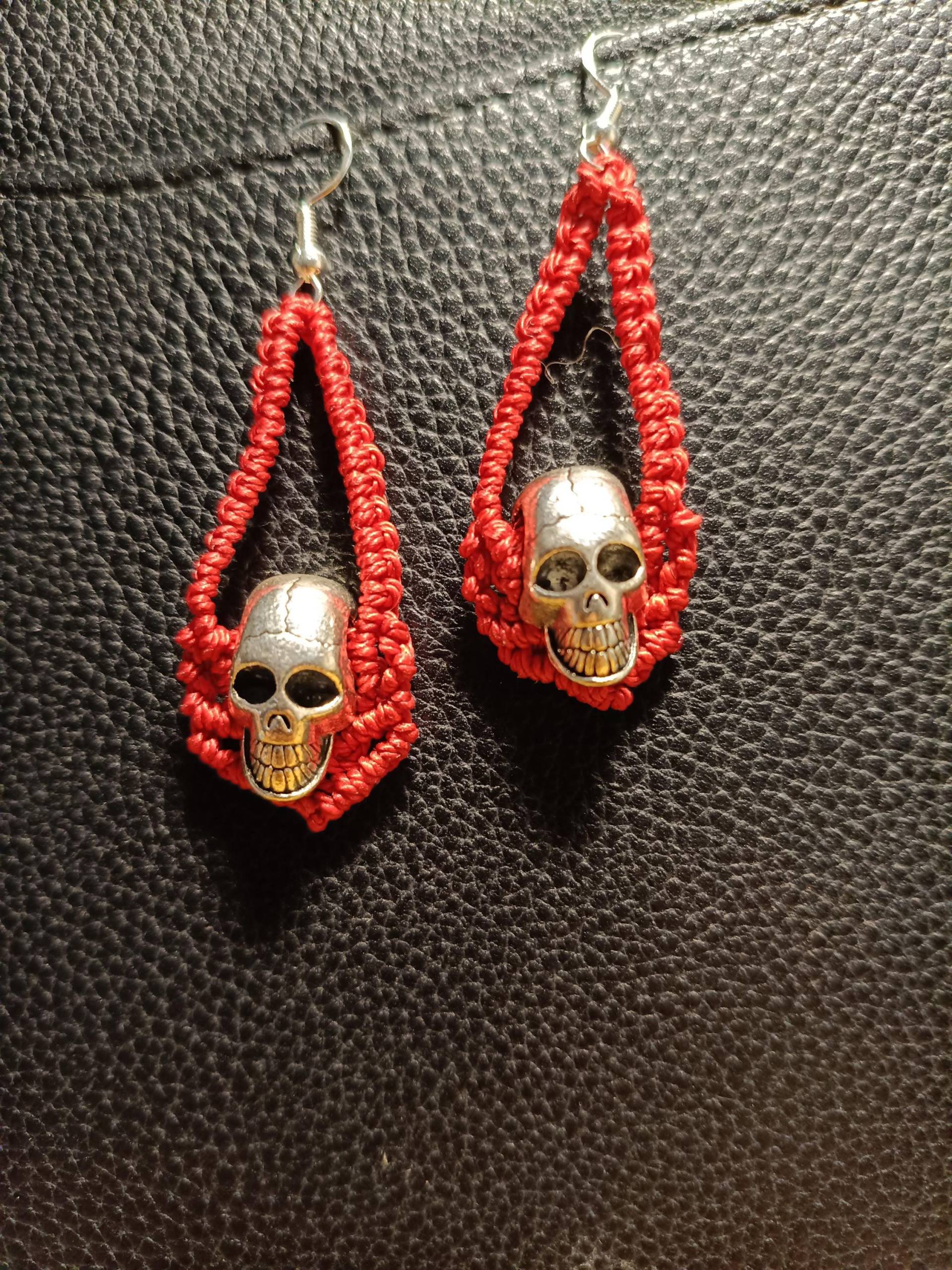 Makramee Ohrringe, Macrame Earrings, Halloween, Ghotic, Metal Makramee Ohrringe, Macrame Earrings, Halloween, Ghotic, Metal von HocusKnotus