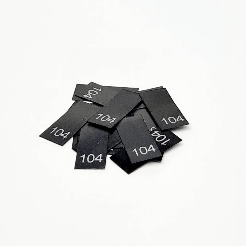 25 Textiletiketten Größe 104 25 Textiletiketten Größe 104 von HoedtkeVertrieb