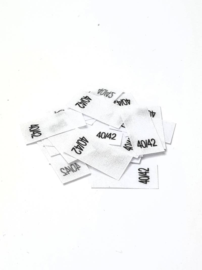 25 Textiletiketten Größe 40/42 Auf Mischband 25 Textiletiketten Größe 40/42 Auf Mischband von HoedtkeVertrieb