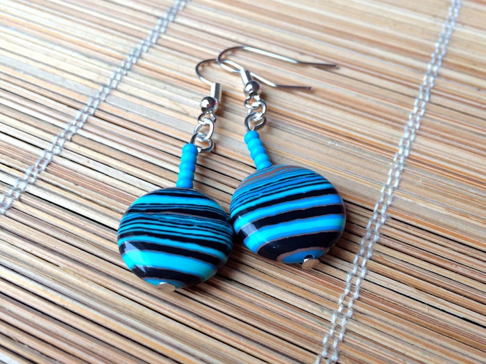 Blau, Grün, Türkis, Schwarz Zebra Calsilica Tropfen Ohrringe Blau, Grün, Türkis, Schwarz Zebra Calsilica Tropfen Ohrringe von HoggwinkleDesigns