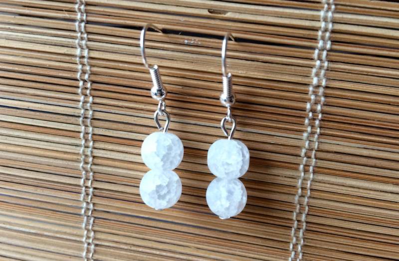 Schöne Bergkristall Ohrringe - April Birthstone Schöne Bergkristall Ohrringe - April Birthstone von HoggwinkleDesigns