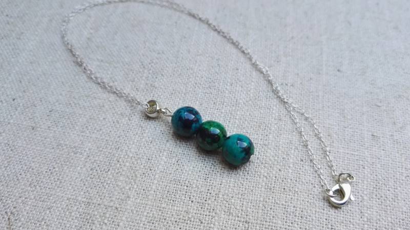 Schöne Blaue Grüne Chrysokoll Perle Halskette Auf Sterling Silberkette - Kann Birthstone Schöne Blaue Grüne Chrysokoll Perle Halskette Auf Sterling Silberkette - Kann Birthstone von HoggwinkleDesigns