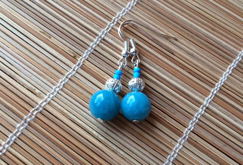 Schöne Meer Blau Grün Aquamarin Anhänger Ohrringe Mit Silber Filigrane Perle - März Birthstone Schöne Meer Blau Grün Aquamarin Anhänger Ohrringe Mit Silber Filigrane Perle - März Birthstone von HoggwinkleDesigns