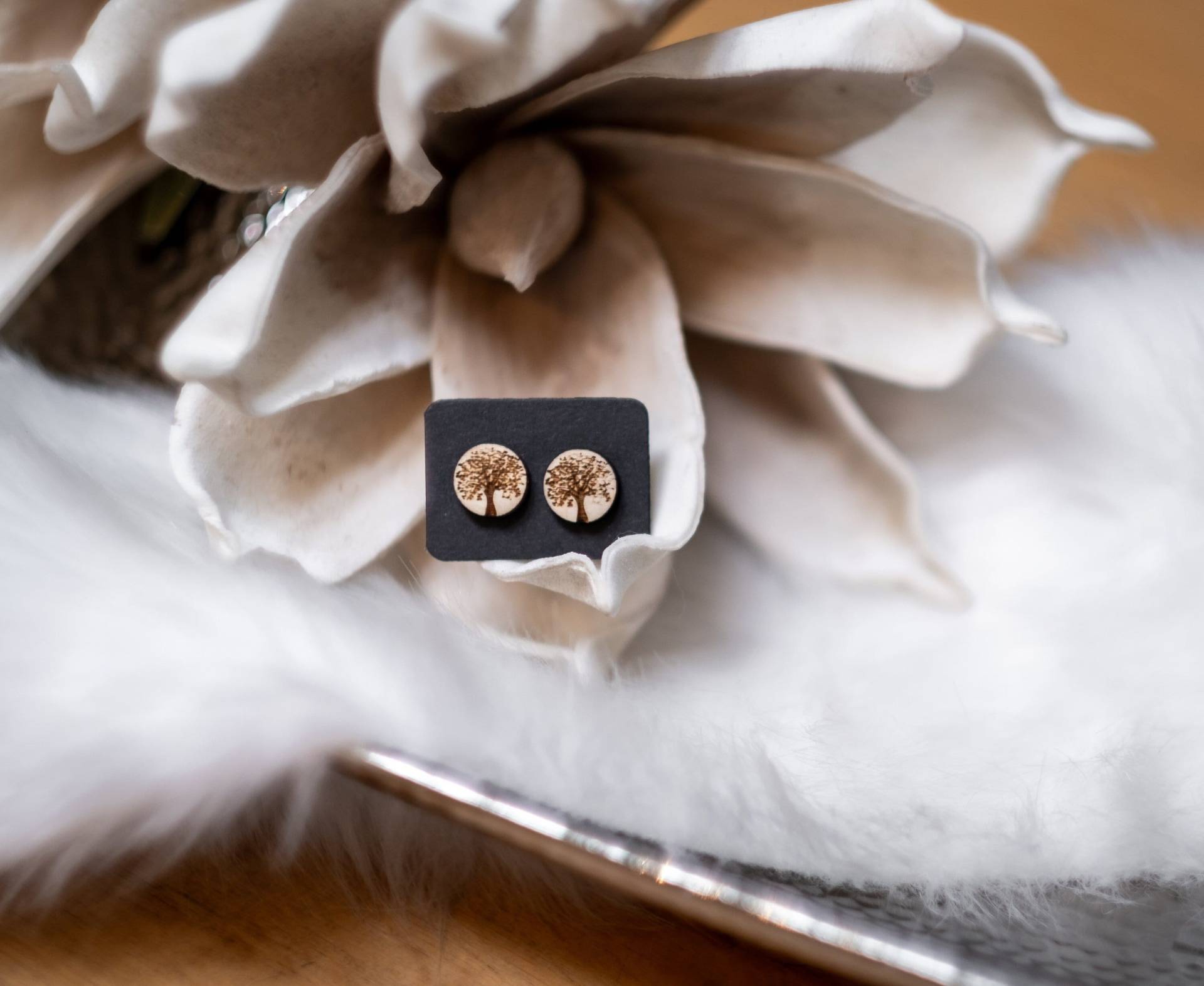 Ohrstecker Aus Holz | Ohrschmuck Birkenholz Handgemachter Schmuck Baum-Motiv Ohrstecker Aus Holz | Ohrschmuck Birkenholz Handgemachter Schmuck Baum-Motiv von HoizHittn