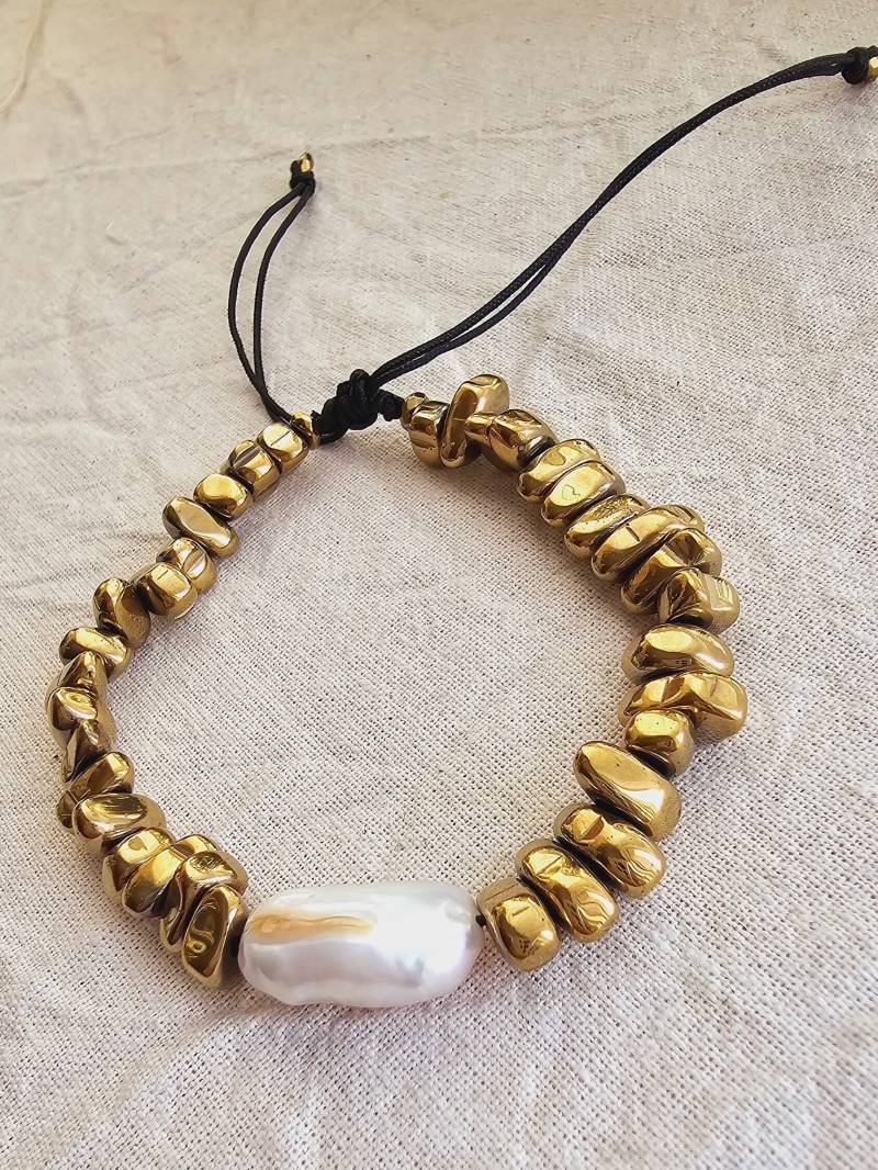 Goldfarbe Hämatit Armband Mit Barock Perle Goldfarbe Hämatit Armband Mit Barock Perle von HokisOfficial