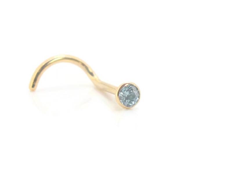Aqua Blauer Diamant 0, 03Ct 18Ct Gelbgold Handgefertigter Nasenstecker Nasenstift Nasenring von HoleyNoses