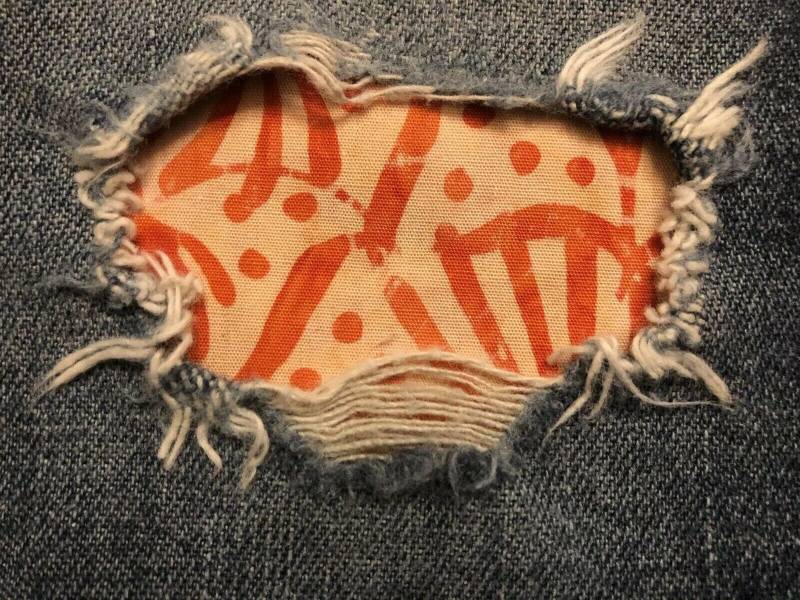 Orange Batik "Peek A Boo" Jeans Aufnäher Super Strong Iron On - Denim Von Holey Patches | Verschiedene Größen von HoleyPatches