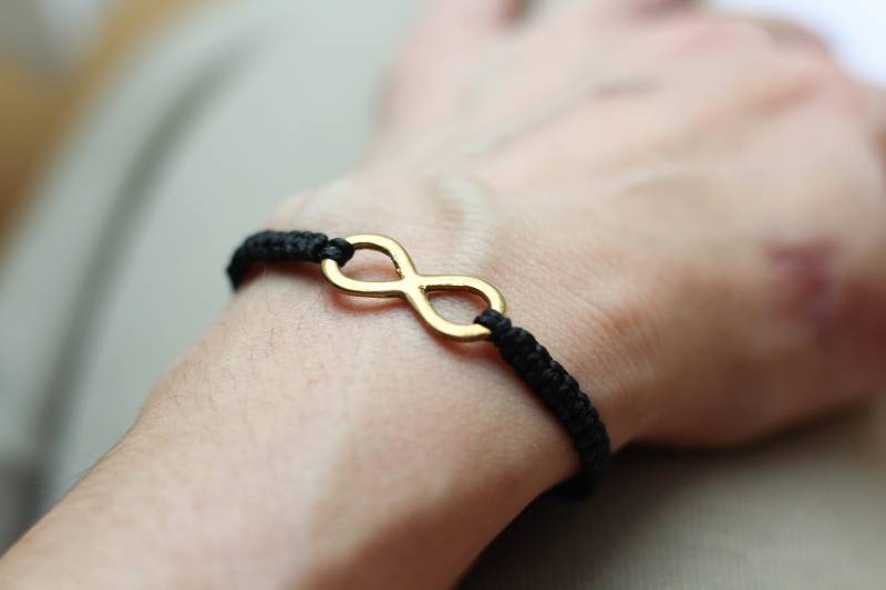 Infinity Armband Liegende Acht 8/Unendlichkeit Makramee Armbändchen Boho Schlichtes Band Ea01 Spirituel Infinity Armband Liegende Acht 8/Unendlichkeit Makramee Armbändchen Boho Schlichtes Band Ea01 Spirituel von HoliSama