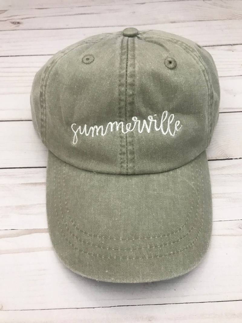 City Hat // Summerville Hut City Hat // Summerville Hut von HollandHartDesigns