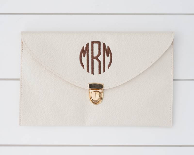 Monogrammierte Umschlag-Kupplung // Monogramm-Kupplung Monogrammierte Umschlag-Kupplung // Monogramm-Kupplung von HollandHartDesigns