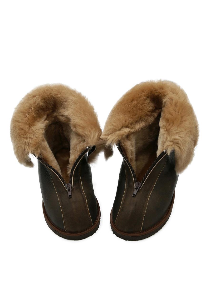 Lammfell Hausschuhe - ALASKA DUNKELBRAUN Schuhgröße: EUR 46 von Hollert