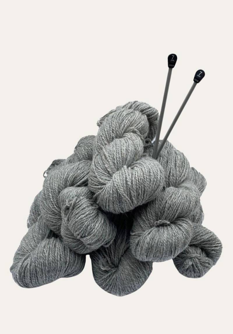 Strickwolle Schafwolle Grau 1kg von Hollert