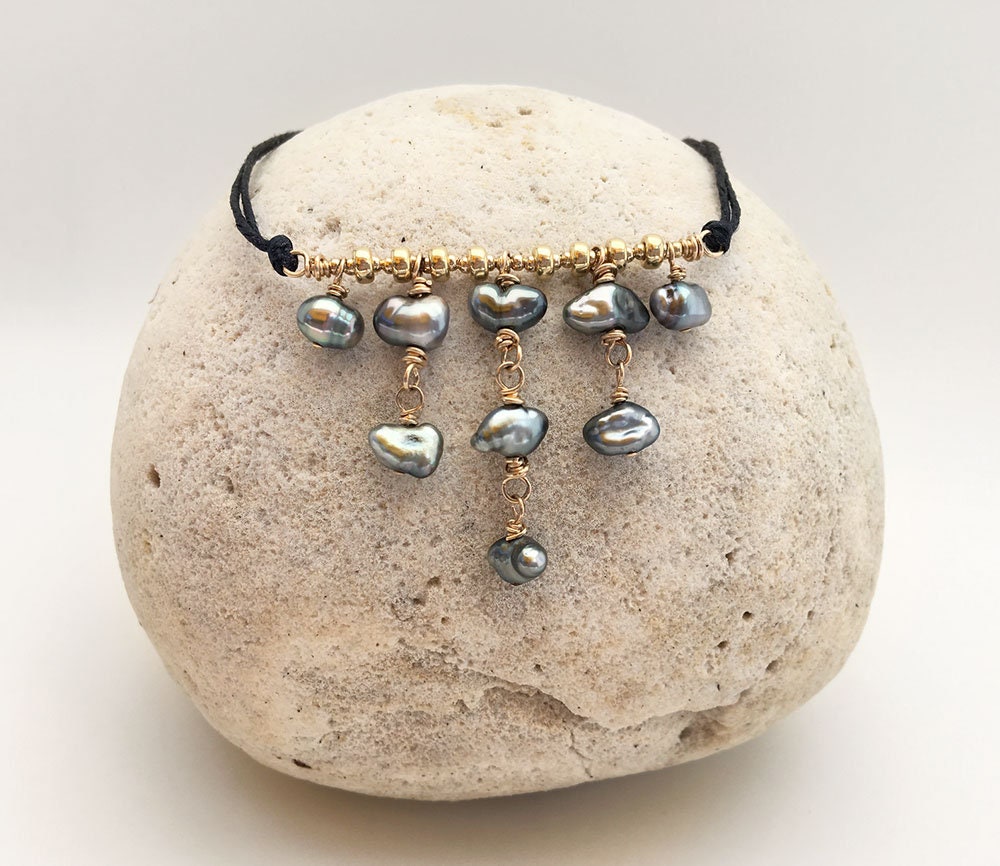 Tahitian Keshie Wasserfall Halskette von HollisJjewelry