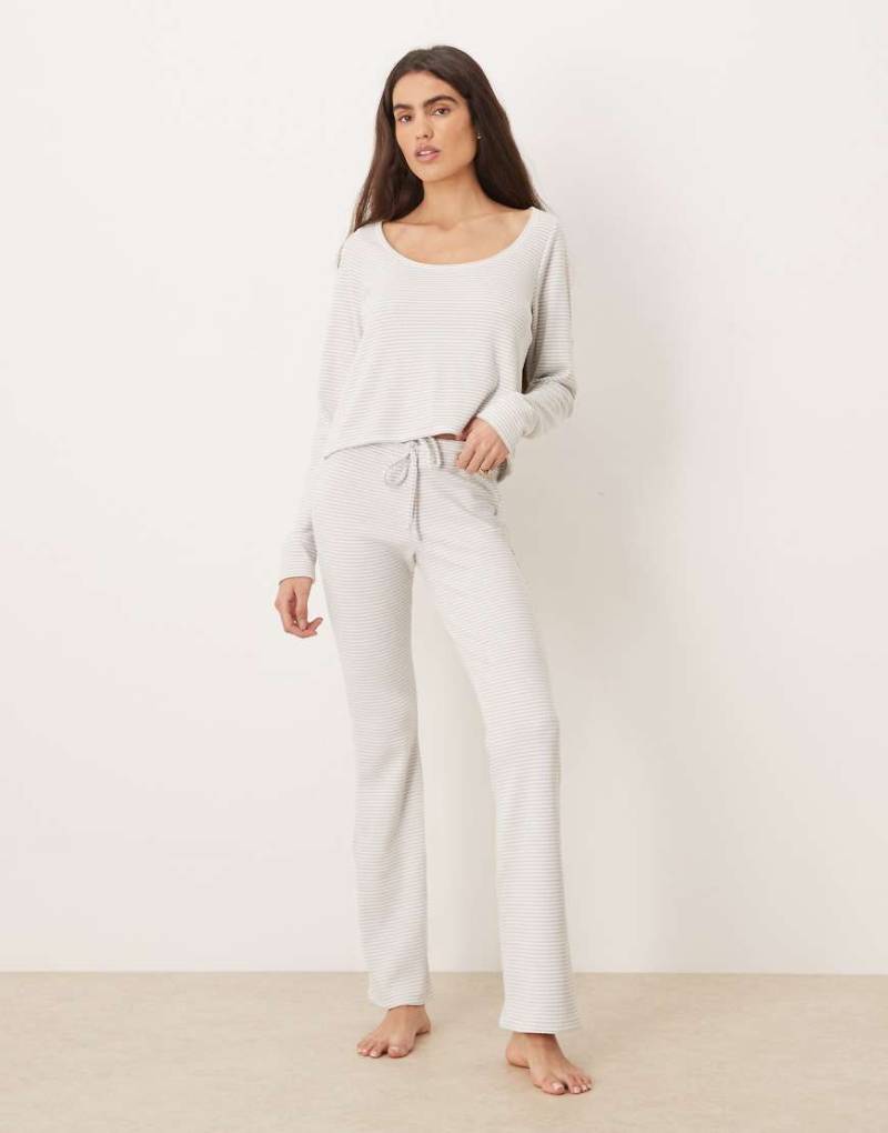 Gilly Hicks - Langärmliges Oberteil in Cremeweiß mit Waffelstruktur, Kombiteil von Hollister