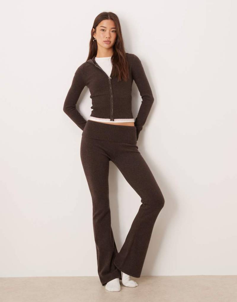 Gilly Hicks - Leichte Bootleg-Hose aus Strick in Braun mit Zopfmuster, Kombiteil-Brown von Hollister