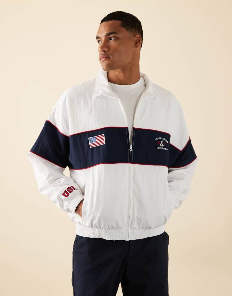 Hollister - Americana - Trainingsjacke in Weiß mit Motivprint und Reißverschluss von Hollister