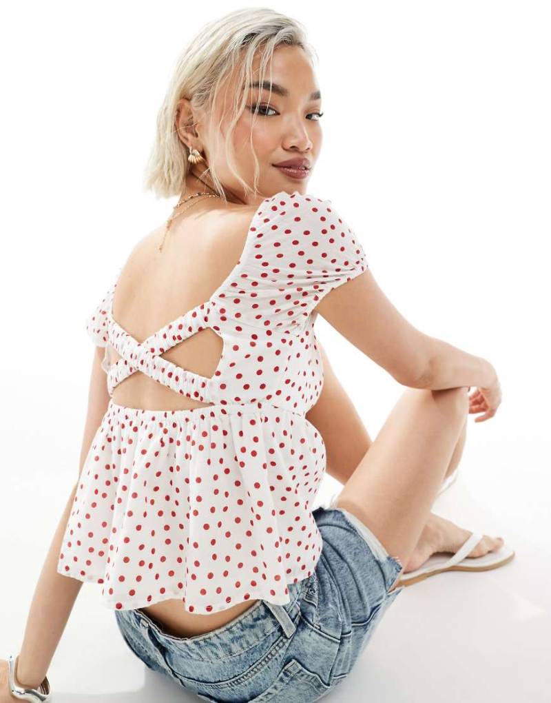 Hollister - Babydoll-Top in Weiß mit Puffärmeln, Rückenausschnitt und rotem Punktemuster von Hollister