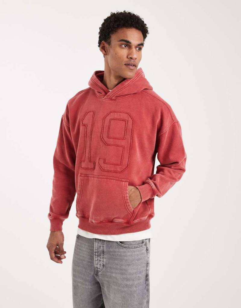 Hollister - Kastiger College-Kapuzenpullover in Rot mit Tasche vorne von Hollister