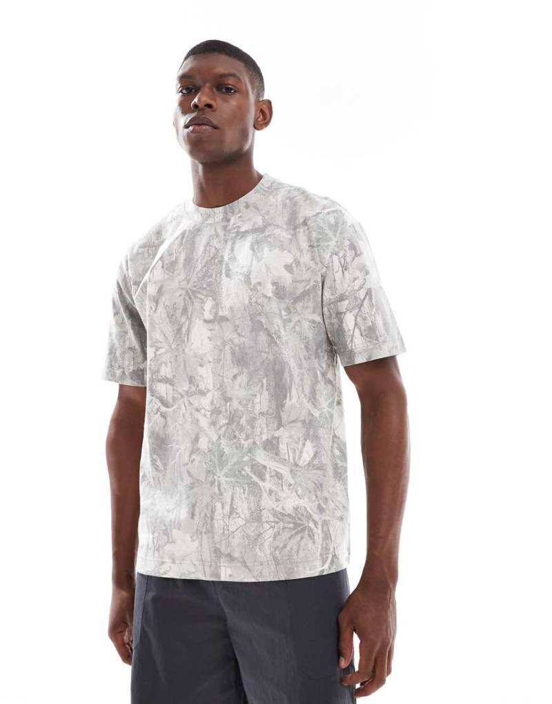 Hollister - Kurzärmliges College-T-Shirt mit hellem Military-Muster-Bunt Hollister - Kurzärmliges College-T-Shirt mit hellem Military-Muster-Bunt von Hollister