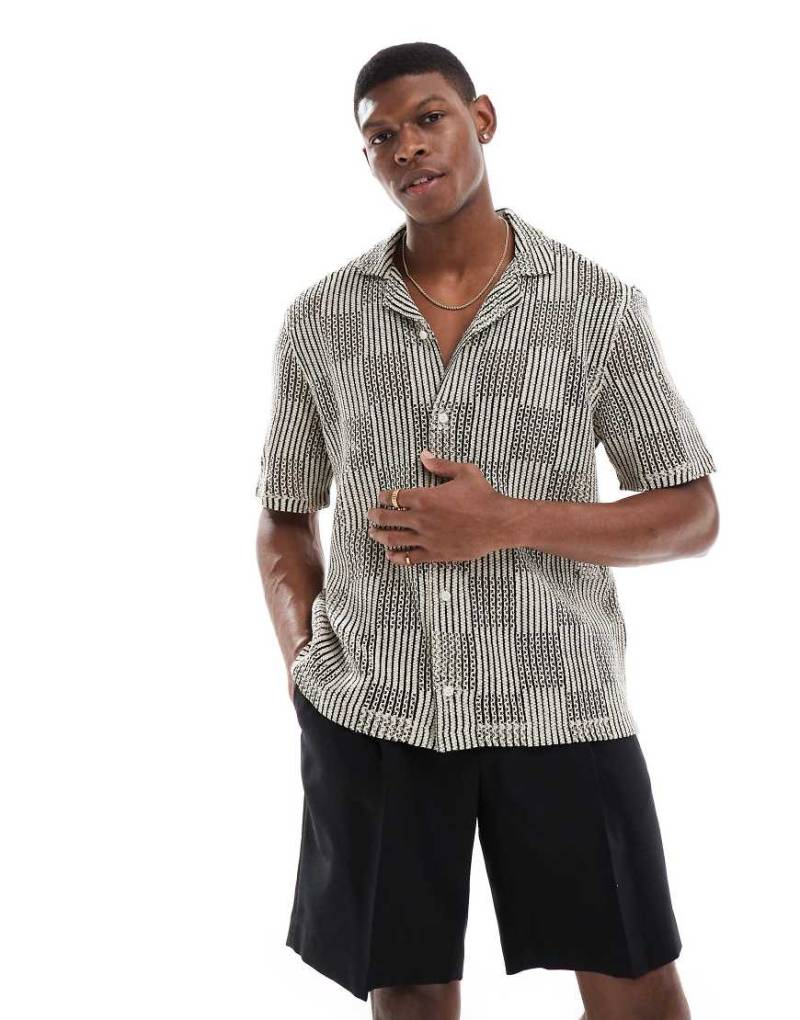 Hollister - Kurzärmliges Patchwork-Hemd aus Häkelstoff in Schwarz gemustert von Hollister