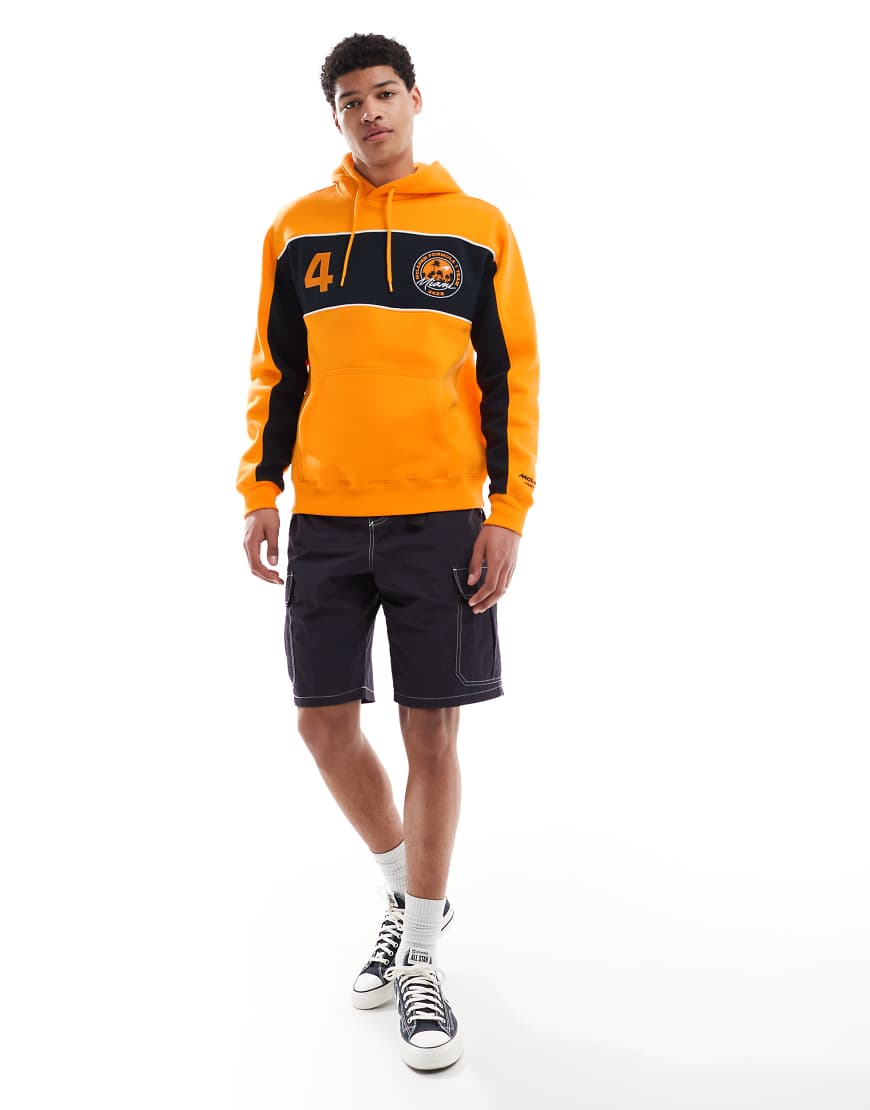 Hollister - Lässig geschnittener Vintage-Kapuzenpullover zum Reinschlüpfen in Orange mit F1-Logo von Hollister