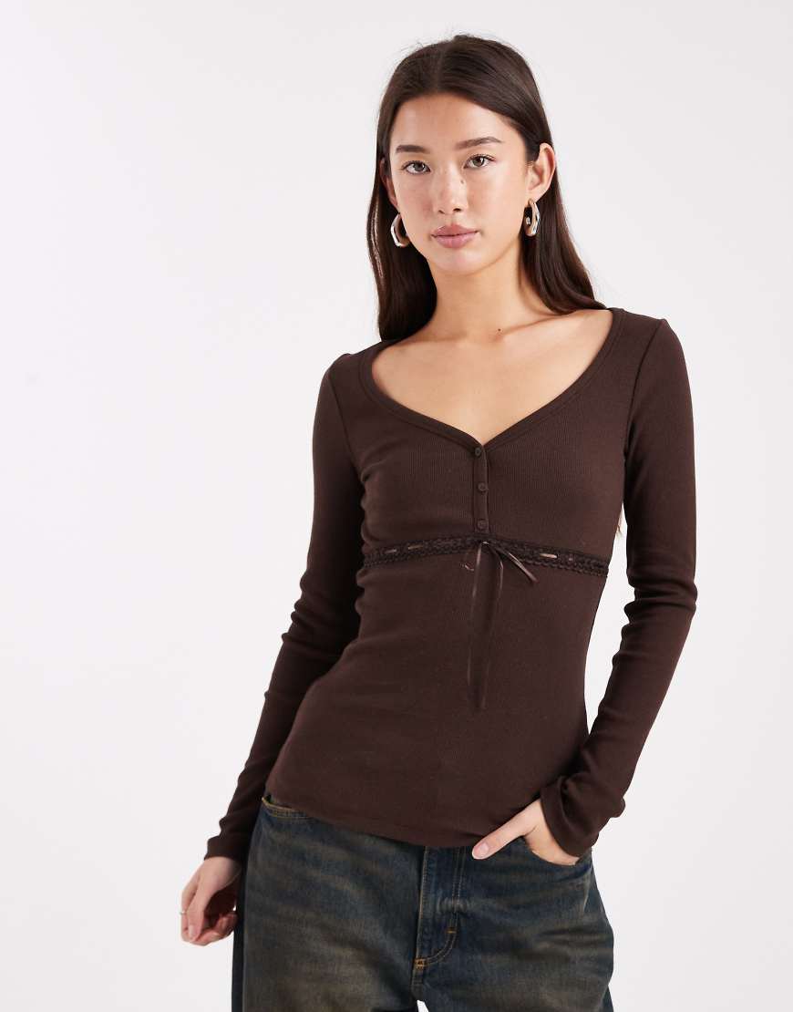 Hollister - Langärmliges Oberteil in Braun mit Rundhalsausschnitt-Brown von Hollister