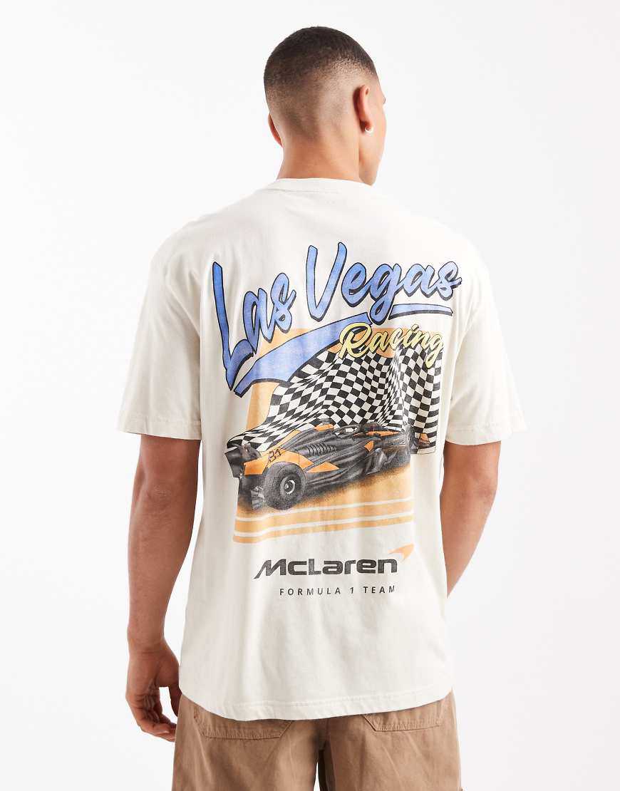 Hollister - Las Vegas McLaren - Kastiges T-Shirt in Creme mit Grafik am Rücken-Neutral von Hollister