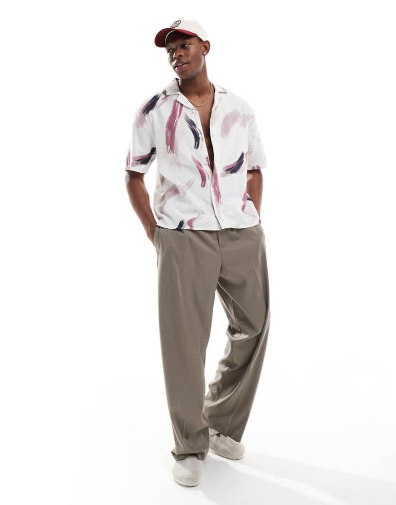 Hollister - Leinenhemd in Grün mit abstraktem Print-Bunt Hollister - Leinenhemd in Grün mit abstraktem Print-Bunt von Hollister