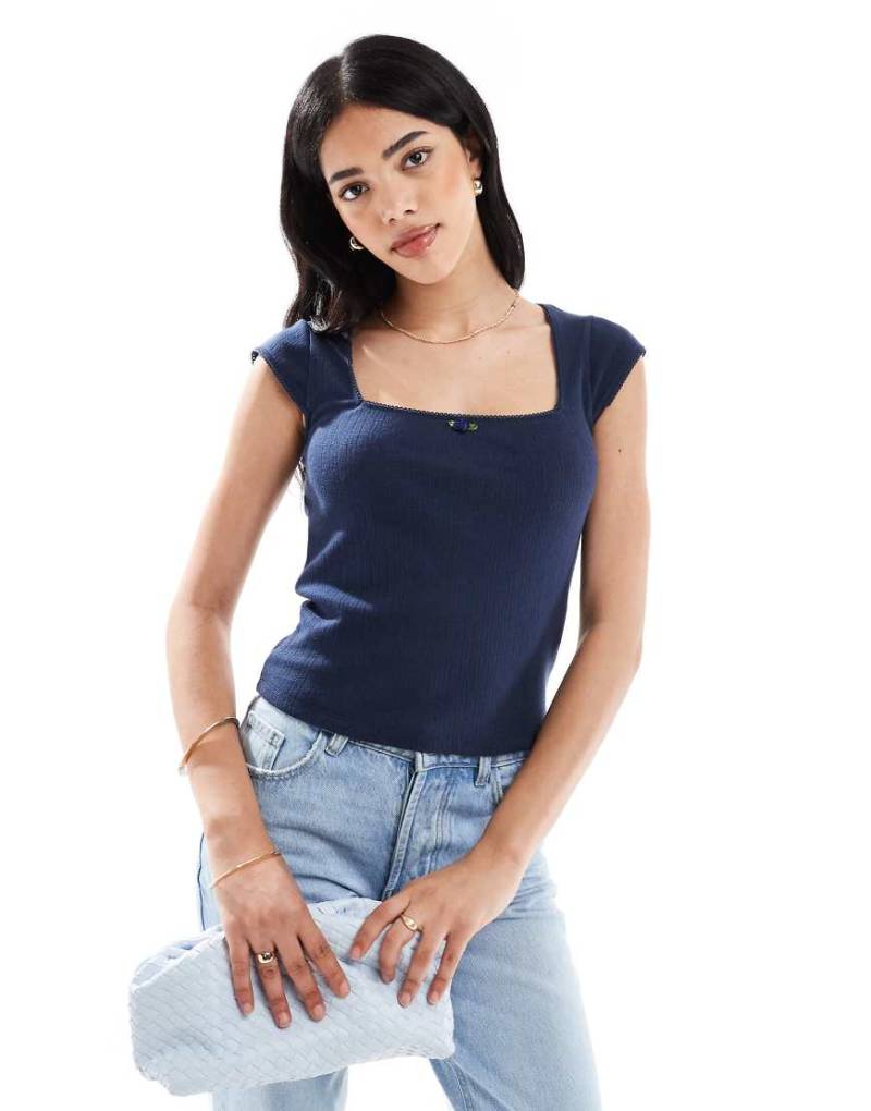 Hollister - Pointelle-T-Shirt in Marineblau mit eckigem Ausschnitt von Hollister