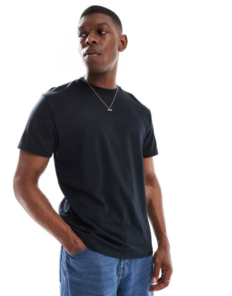 Hollister - Relaxed-Fit-T-Shirt aus kühlendem Material in Schwarz von Hollister