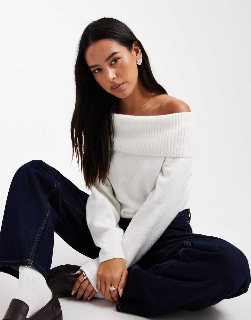 Hollister - Schulterfreier Strickpullover in Weiß von Hollister