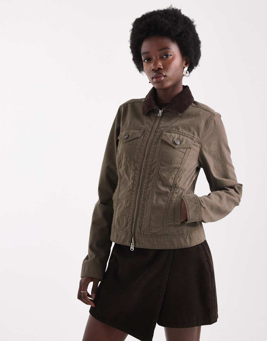 Hollister - Slim Fit Jacke aus Twill in Olivgrün von Hollister